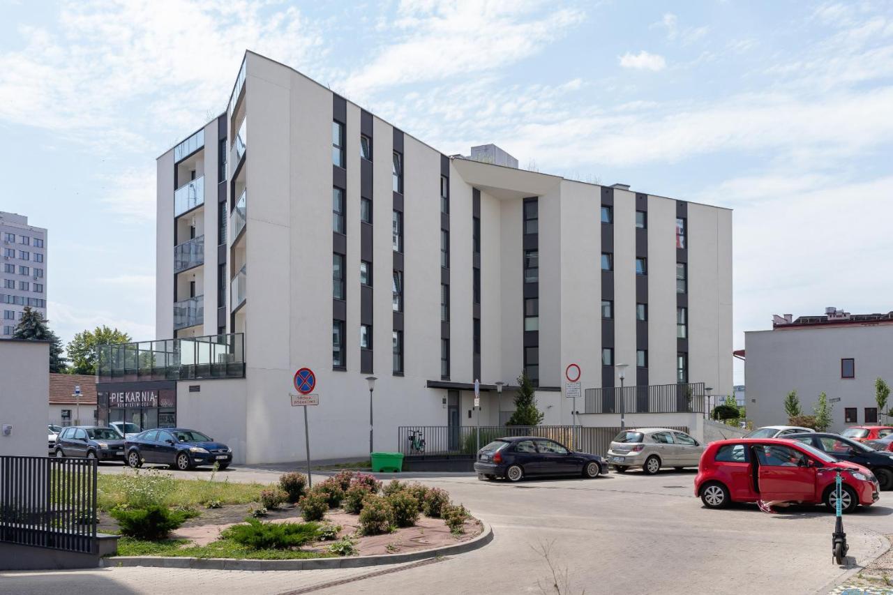 Apartment With Balcony & Parking Mogilska By Renters Prestige Krasków Eksteriør bilde